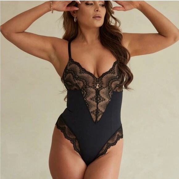 NWT PINSY Sculpting Lace Shapesuit Shapewear Large #3 - Picture 2 of 6